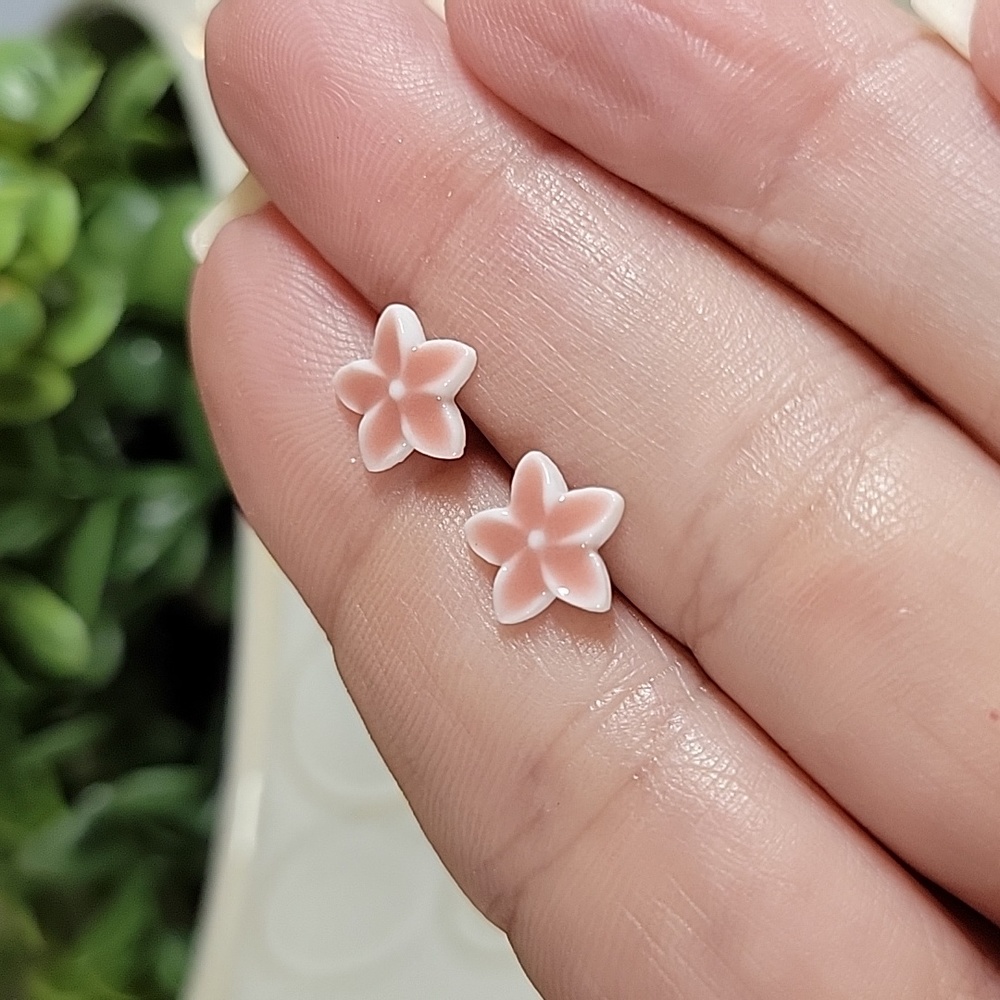 Plumeria Flower Ceramic Stud Earrings - Picture 5 of 8